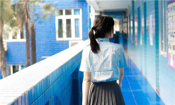 松潘如何找到一个可以帮助我生孩子的女人？